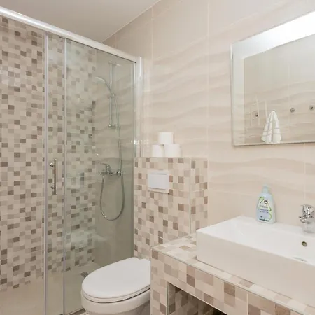 Appartamento Awesome Apartment In Rogotin With Wifi